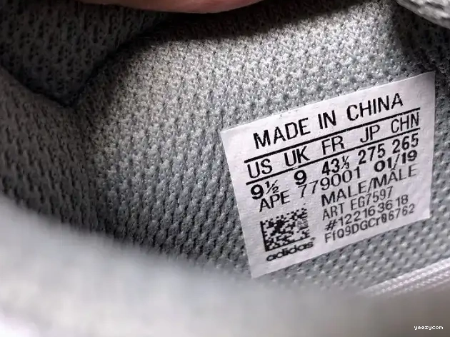Boost Yeezy 700 EQ7597 Adidas Inertia